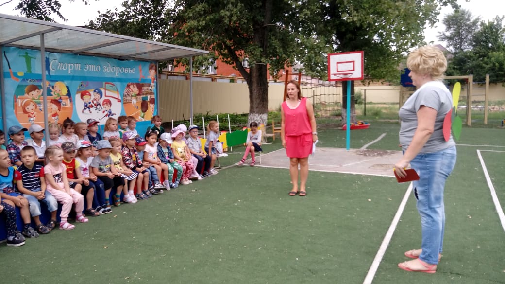 Карлсон изучает ПДД — изображение 4