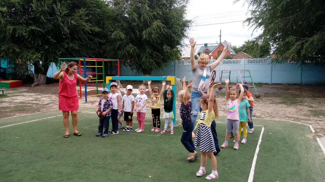 Карлсон изучает ПДД — изображение 2